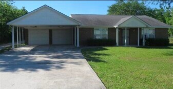 941 Ashland Blvd in Channelview, TX - Building Photo