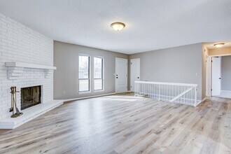 2130 S White Oak Dr in Wichita, KS - Building Photo - Building Photo