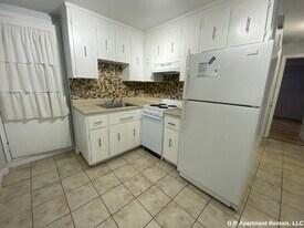 161 Patriot Pkwy in Revere, MA - Building Photo