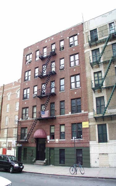 666 E 181st St in Bronx, NY - Building Photo