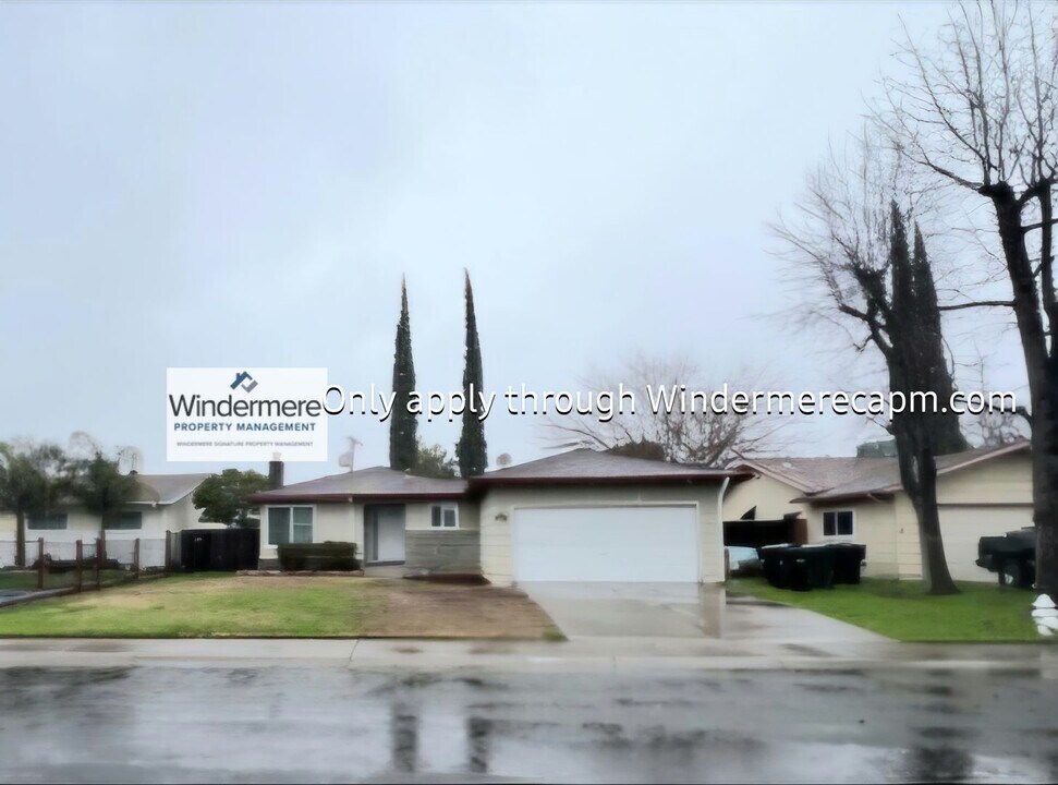 3752 Fielding Cir in Sacramento, CA - Building Photo