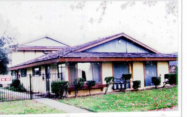 250 San Antonio Ave in Upland, CA - Building Photo - Building Photo