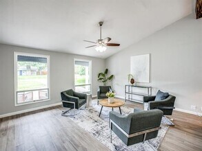 923 Warfield Way in Richardson, TX - Building Photo - Building Photo
