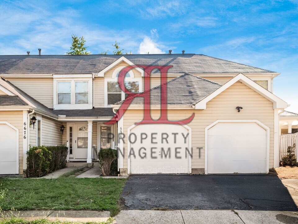6678 Manring Ct in Reynoldsburg, OH - Building Photo