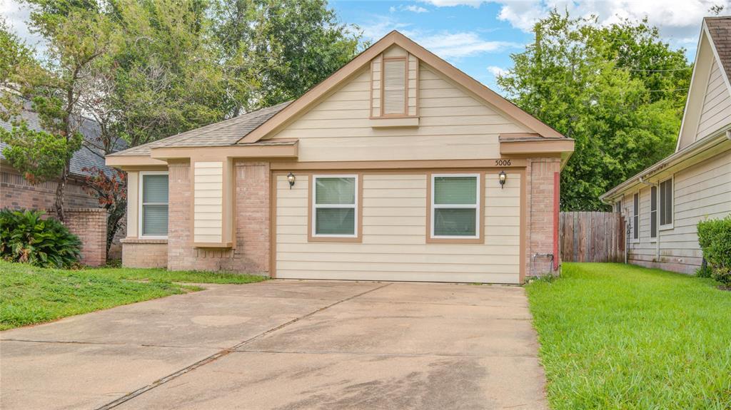 5006 Westfield Village Dr in Katy, TX - Building Photo