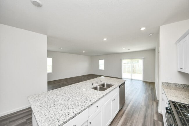 property at 2005 Corsica Crk Ln