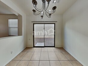 7136 S 7th Ln in Phoenix, AZ - Building Photo - Building Photo