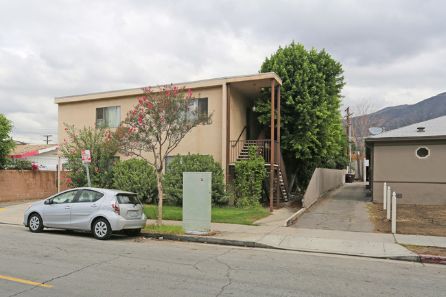 449 W Glenoaks Blvd in Glendale, CA - Foto de edificio - Building Photo