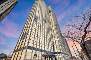 655 W Irving Park Rd in Chicago, IL - Building Photo