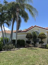 9308 Lake Serena Dr in Boca Raton, FL - Building Photo - Building Photo