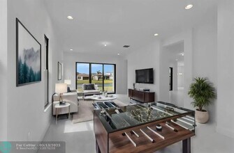 8566 Shoreacres St in Boca Raton, FL - Foto de edificio - Building Photo