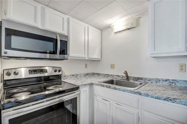 1000 W 26th St in Austin, TX - Building Photo - Building Photo
