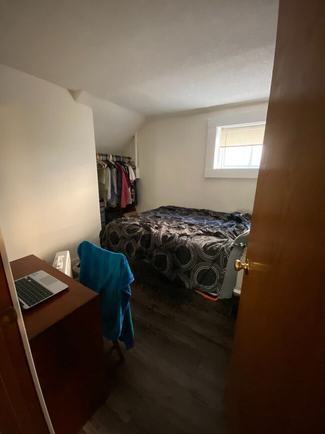 property at 1018 Pine St