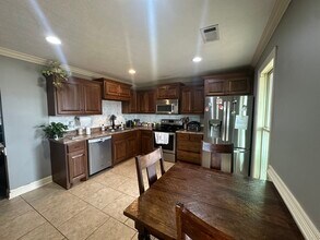 30 Clovewood Cv in Humboldt, TN - Foto de edificio - Building Photo