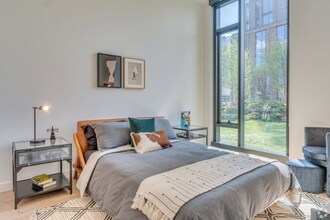 11 S Peoria St in Chicago, IL - Building Photo - Building Photo