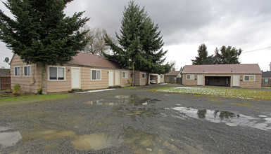 903 State Ave in Marysville, WA - Building Photo - Building Photo