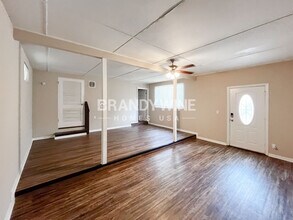 922 Westgate Dr in Jacksonville, FL - Foto de edificio - Building Photo