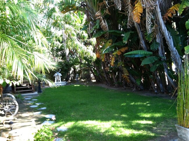 2409 Ives Ln in Redondo Beach, CA - Building Photo - Building Photo