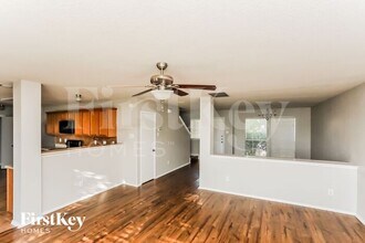 13925 Walnut Canyon Ct in Roanoke, TX - Foto de edificio - Building Photo