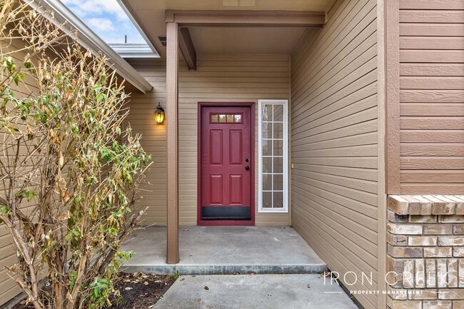 5150 S Willandra Way in Boise, ID - Building Photo - Building Photo
