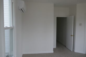 600 W Colonial Ave in Elizabeth City, NC - Building Photo - Building Photo