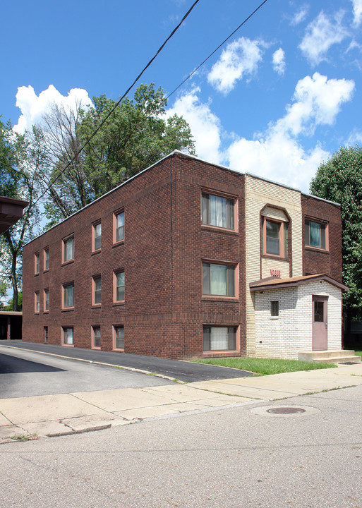 305 Harmon Ave in Warren, OH - Foto de edificio