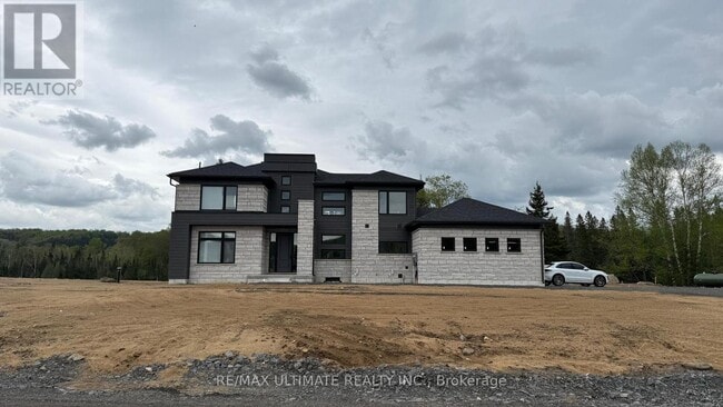 1166 Echo Hills Rd in Huntsville, ON - Building Photo - Building Photo