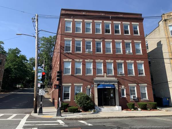 153 Kelton St, Unit 1