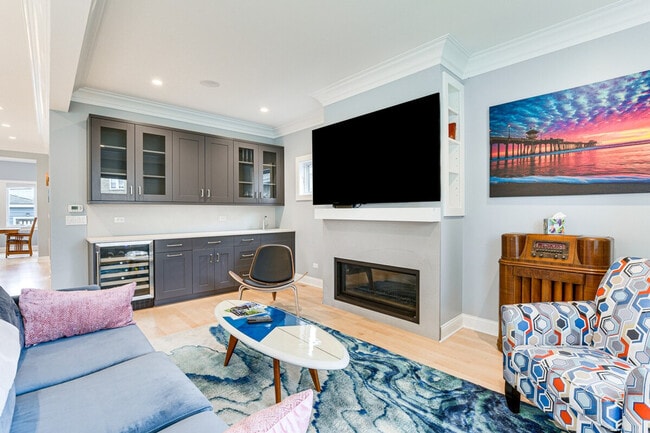 property at 4727 N Kiona Ave