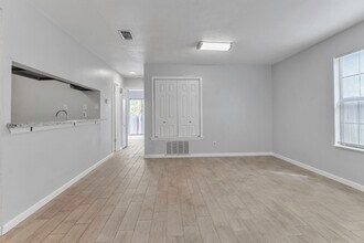 107 Shannon Cir in Del Rio, TX - Building Photo - Building Photo