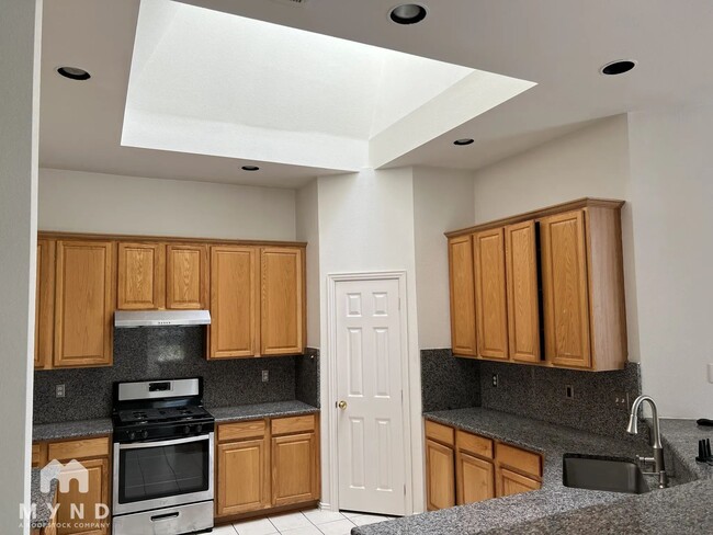 300 Adrian Ct in Mesquite, TX - Building Photo - Building Photo
