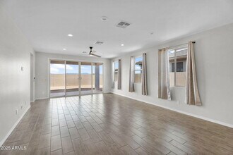 18570 W Honeysuckle Dr in Wittmann, AZ - Building Photo - Building Photo