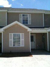 1534 Montagne St, Unit B in New Iberia, LA - Building Photo - Building Photo