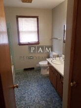 1550 Augusta St in Racine, WI - Building Photo - Building Photo