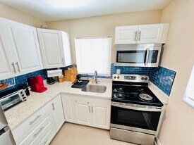 441 NW 7th Terrace in Fort Lauderdale, FL - Building Photo