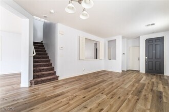 268 Bella Matese Ave in Las Vegas, NV - Building Photo - Building Photo