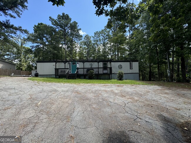 106 River Lake Ct in Eatonton, GA - Foto de edificio - Building Photo