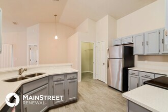 1308 Whitewood Way in Clermont, FL - Building Photo - Building Photo