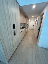 225 N Miami Ave, Unit 2706 in Miami, FL - Foto de edificio - Building Photo