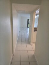 1121 SW 105th Ave in Miami, FL - Building Photo - Building Photo