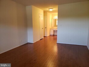 5901 Mt Eagle Dr-Unit -605 in Alexandria, VA - Building Photo - Building Photo