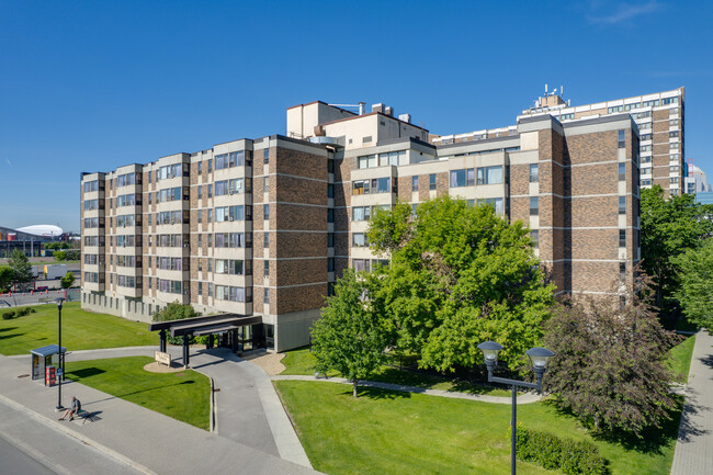 George C. King Tower in Calgary, AB - Building Photo - Building Photo