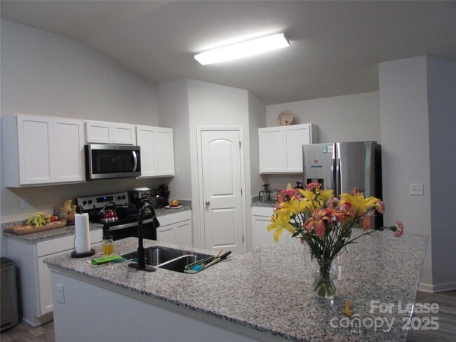 1161 Amberlight Circle in Salisbury, NC - Building Photo - Building Photo