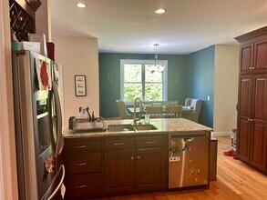 102 Pheasant Ln in Granby, CT - Building Photo - Building Photo