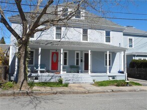 68 Evarts St in Newport, RI - Building Photo - Building Photo