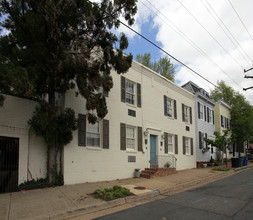 Tunnel Flats in Alexandria, VA - Building Photo - Building Photo