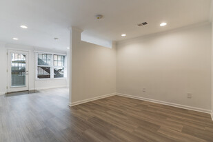 1616 Corcoran St NW, Unit 1 in Washington, DC - Building Photo