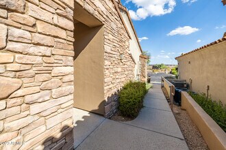 19550 N Grayhawk Dr-Unit -2066 in Scottsdale, AZ - Building Photo - Building Photo