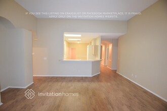 4507 Oak River Cir in Valrico, FL - Foto de edificio - Building Photo