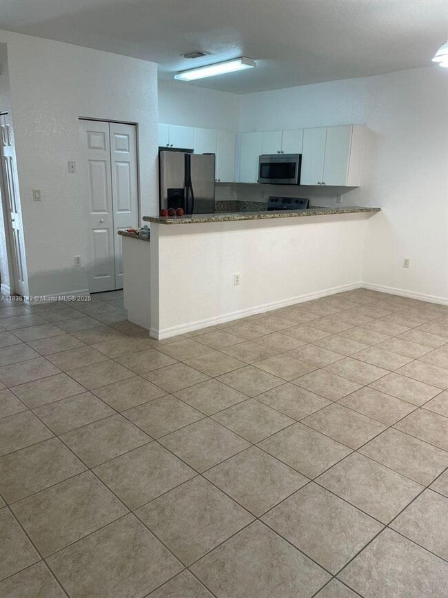 4911 SW 140th Terrace in Miramar, FL - Building Photo - Building Photo